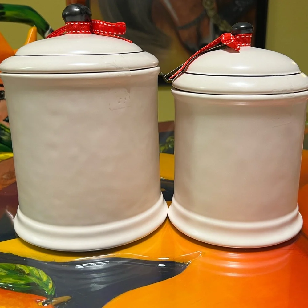Set of two new Rae Dunn canisters - Picture 7 of 8